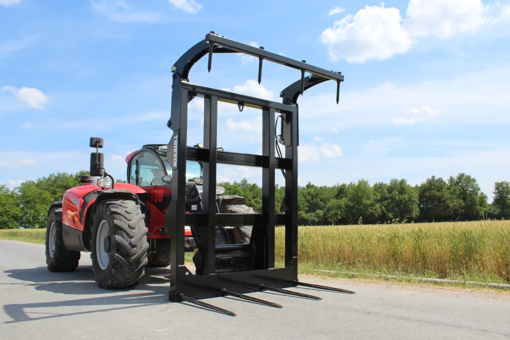 Fourche à paille thievin 1