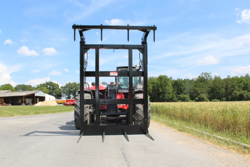 Fourche à paille thievin 2