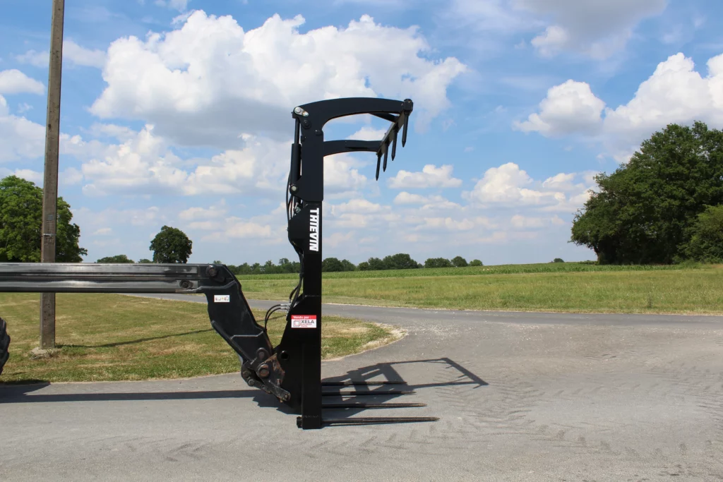 Fourche à paille thievin 7