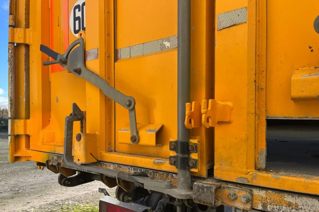 Détail benne TP alu 10