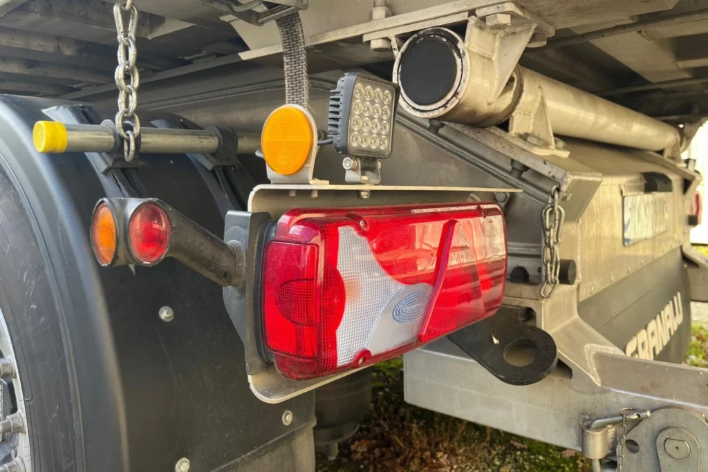 Détail benne TP alu 12