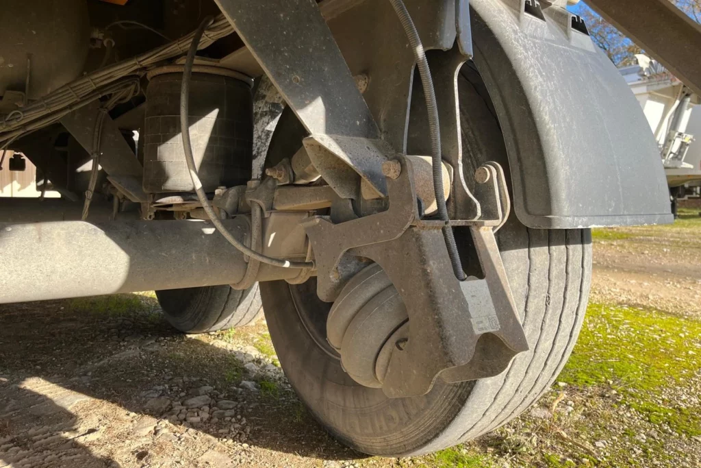 Détail benne TP alu 9